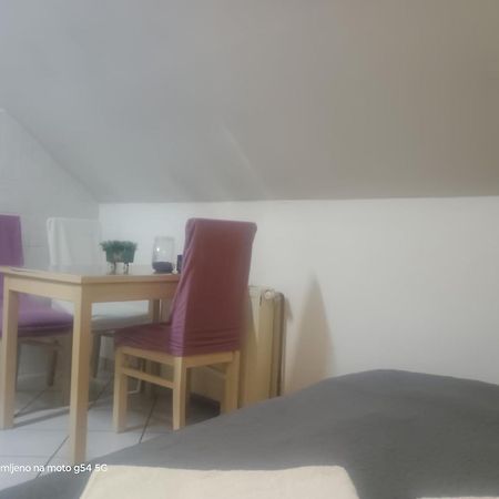 Hostel Lega House Osijek Buitenkant foto
